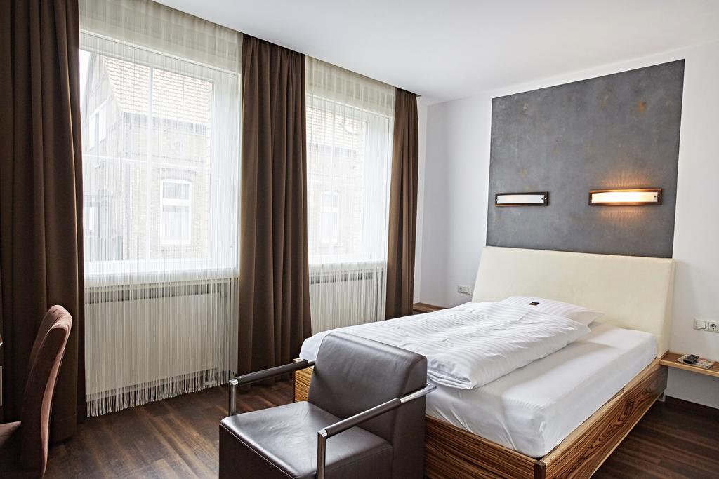 Hotel Zur Wartburg Rheda-Wiedenbrück Dış mekan fotoğraf