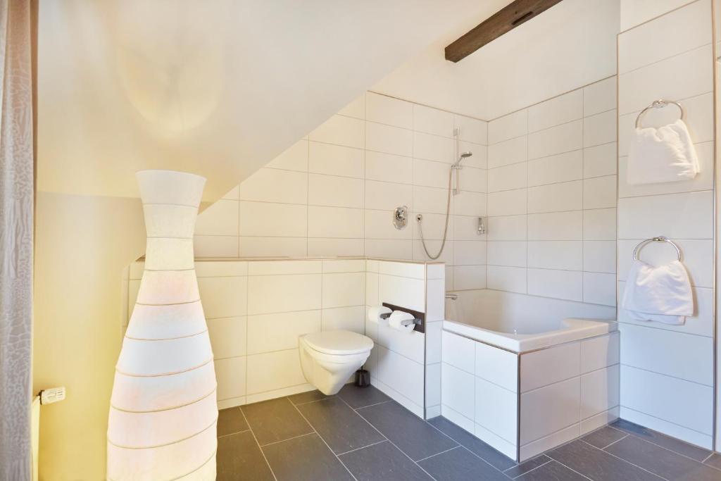Hotel Zur Wartburg Rheda-Wiedenbrück Dış mekan fotoğraf